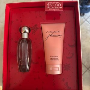 Ester Lauder Pleasures Perfume Gift Set